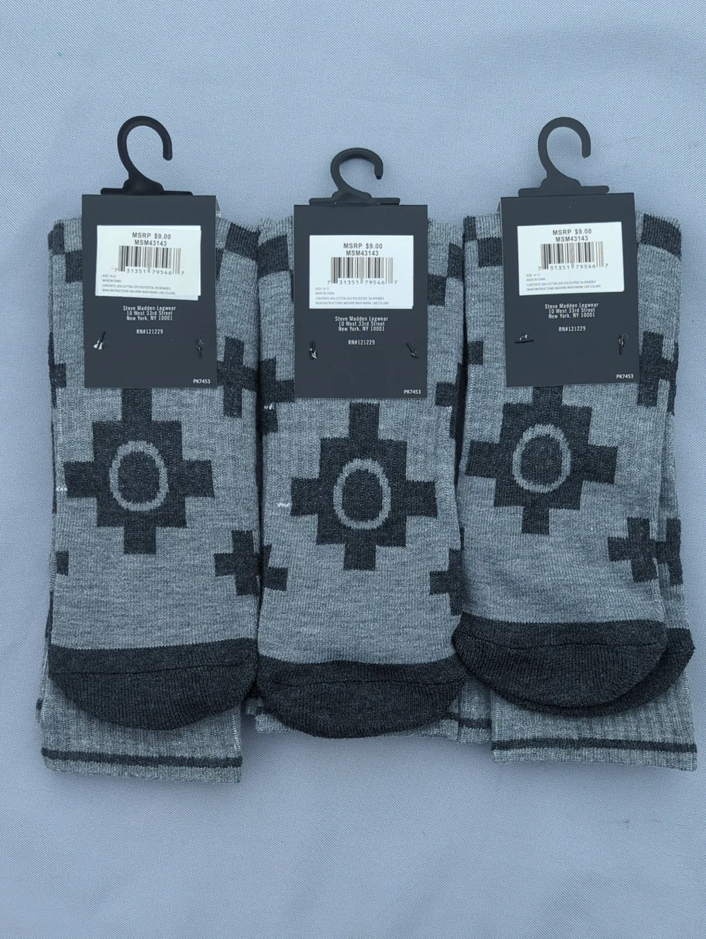 3PAIR BUNDLE + STEVE MADDEN CUSHIONED CREW SOCKS